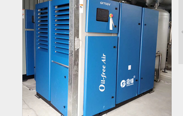 廣州無(wú)油螺桿空壓機(jī)制造商